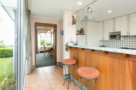 Photo of property in 4a Neeve Place, Taradale, Napier, 4112