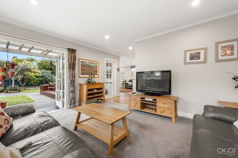 Photo of property in 39 Cudby Street, Woburn, Lower Hutt, 5011