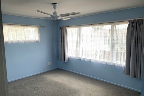 Photo of property in 25 Tamahere Drive, Glenfield, Auckland, 0629