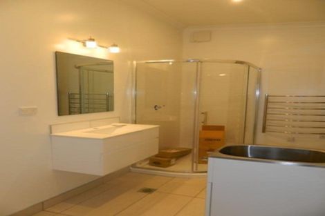 Photo of property in 19u9 Collins Avenue, Tawa, Wellington, 5028