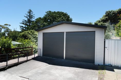 Photo of property in 14 Rimu Street, Helensville, 0800