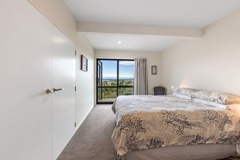 Photo of property in 8 Westmere Lane, Mount Pleasant, Christchurch, 8081