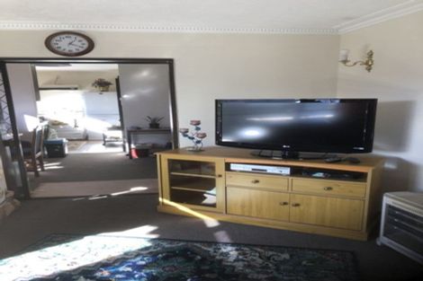 Photo of property in 37 Karnak Crescent, Russley, Christchurch, 8042