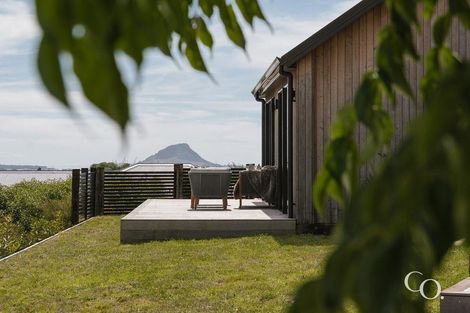 Photo of property in 42 Te Auhi Way, Welcome Bay, Tauranga, 3112