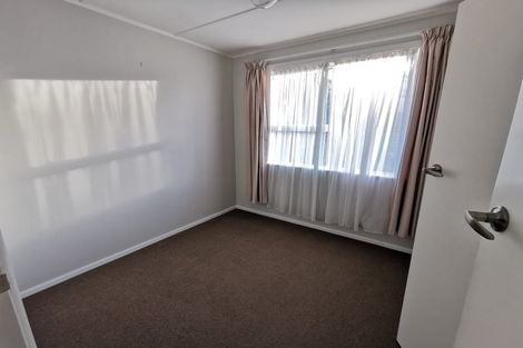 Photo of property in 68 Mark Avenue, Paparangi, Wellington, 6037