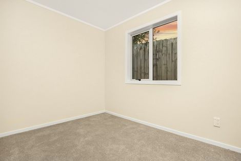 Photo of property in 13a Golf Road, New Lynn, Auckland, 0600