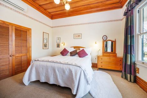 Photo of property in 11 Kings Court, Roslyn, Palmerston North, 4414