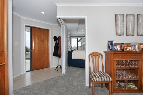 Photo of property in 8 Macdonald Heights, Feilding, 4702