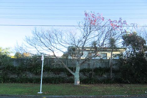 Photo of property in 61-65 Golf Road, Paraparaumu Beach, Paraparaumu, 5032