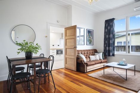 Photo of property in 4 Mellsop Avenue, Waiuku, 2123