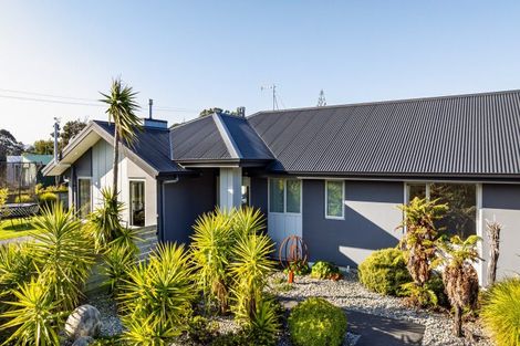 Photo of property in 56 Parapara Beach Road, Parapara, Takaka, 7182
