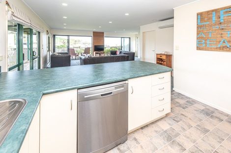 Photo of property in 9 Mowhanau Drive, Kai Iwi, Wanganui, 4574