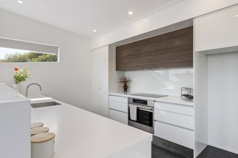 Photo of property in 26 Birdwood Avenue, Moturoa, New Plymouth, 4310