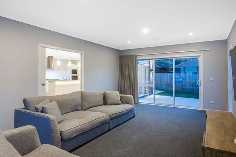 Photo of property in 65 Queen Charlotte Drive, Aotea, Porirua, 5024