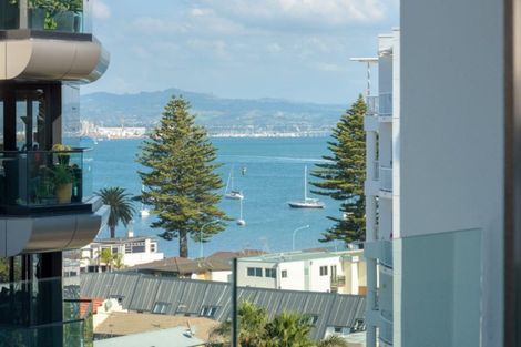Photo of property in 11 Maunganui Road, Mount Maunganui, 3116