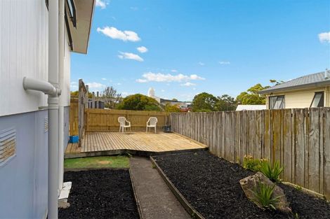 Photo of property in 34a Riserra Drive, Ranui, Auckland, 0612