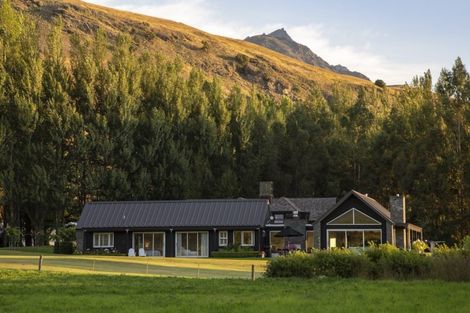 Photo of property in 122 Slope Hill Road, Lake Hayes, Queenstown, 9371
