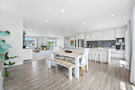 Photo of property in 15 Parkview Drive, Gulf Harbour, Whangaparaoa, 0930