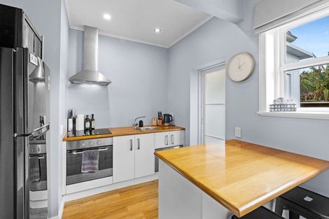 Photo of property in 3 Anderson Street, Hokowhitu, Palmerston North, 4410