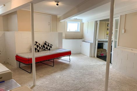 Photo of property in 44 Rimutaka Place, Titirangi, Auckland, 0604