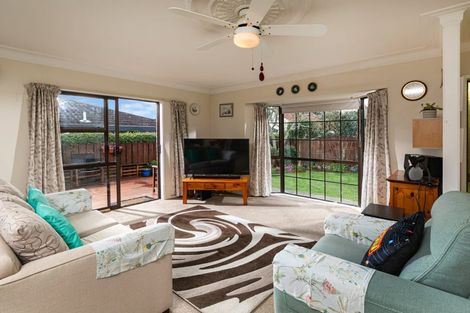 Photo of property in 4/66 Rathgar Road, Henderson, Auckland, 0610