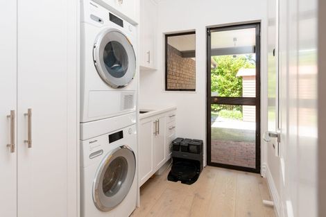 Photo of property in 5 Lavinia Grove, Waikanae Beach, Waikanae, 5036