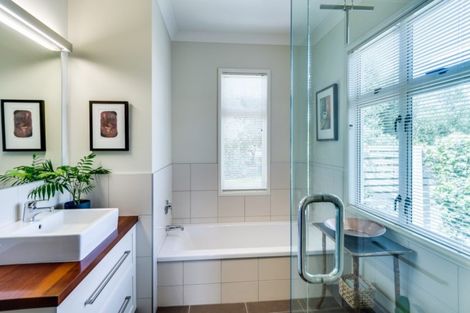 Photo of property in 275 Te Mata Road, Havelock North, 4294