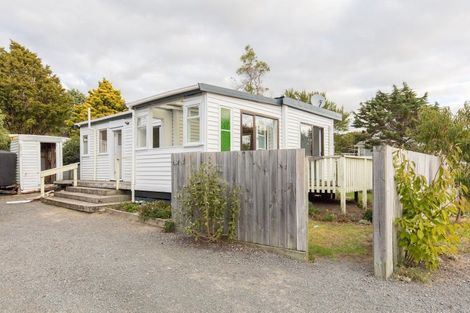 Photo of property in 856 Hokio Beach Road, Hokio Beach, Levin, 5571