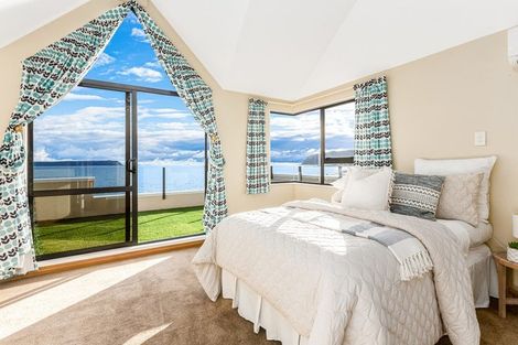 Photo of property in 24 Sunset Parade, Plimmerton, Porirua, 5026