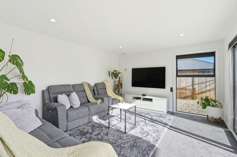 Photo of property in 71 Freedom Drive, Kelvin Grove, Palmerston North, 4414