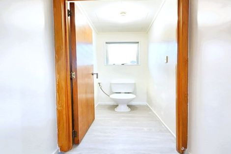 Photo of property in 7 Garton Drive, Massey, Auckland, 0614