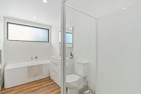 Photo of property in 64 Kirimoko Crescent, Wanaka, 9305