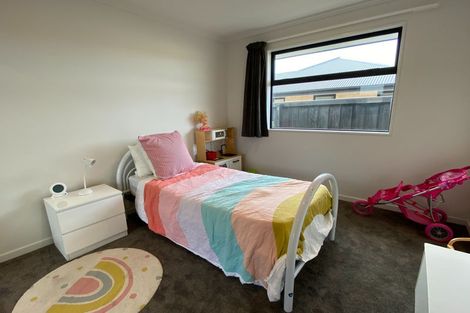 Photo of property in 192 Faringdon Boulevard, Rolleston, 7615