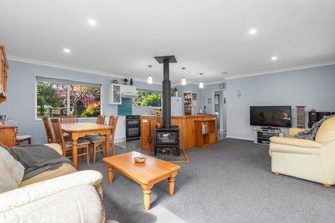 Photo of property in 77 Sherwood Street, Bellevue, Tauranga, 3110