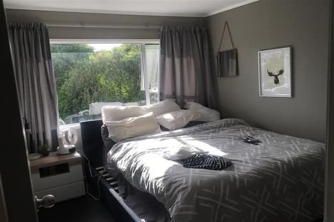 Photo of property in 2/11 Foley Place, Torbay, Auckland, 0632