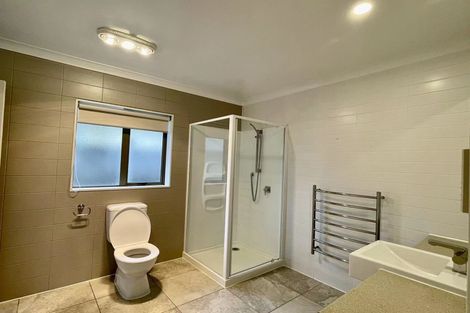 Photo of property in 6 Oak Bark Drive, Schnapper Rock, Auckland, 0632