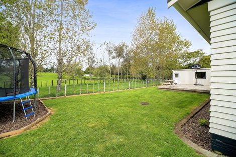 Photo of property in 10 Karaka Street, Inglewood, 4330