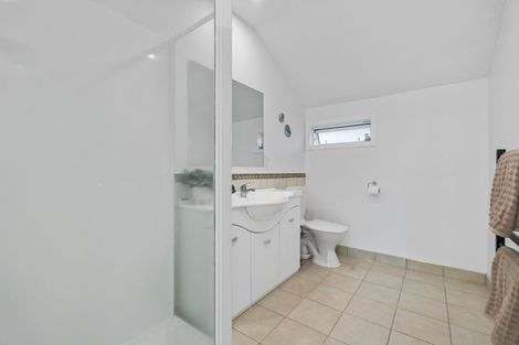 Photo of property in 12a Bledisloe Street, Cockle Bay, Auckland, 2014