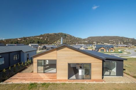 Photo of property in 43 Mount Linton Avenue, Wanaka, 9305