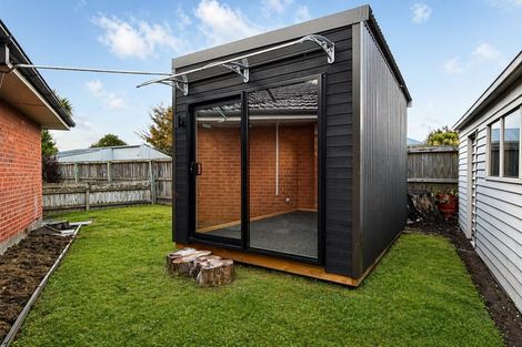 Photo of property in 135a Totara Street, Riccarton, Christchurch, 8041