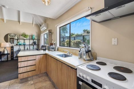 Photo of property in 31b Larch Place, Casebrook, Christchurch, 8051