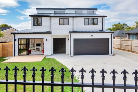 Photo of property in 5a Woodside Road, Massey, Auckland, 0614
