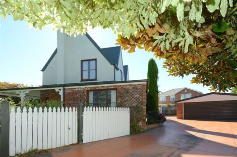 Photo of property in 16 Glenburn Place, Avonhead, Christchurch, 8042