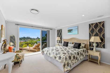 Photo of property in 15 Seaview Crescent, Hatfields Beach, Orewa, 0931