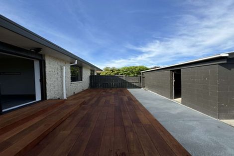 Photo of property in 128a Inwoods Close, Parklands, Christchurch, 8083