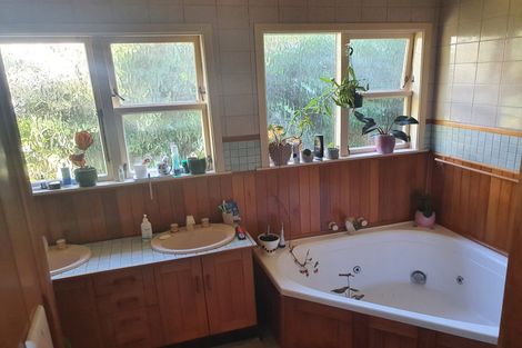 Photo of property in 37 Milne Terrace, Island Bay, Wellington, 6023