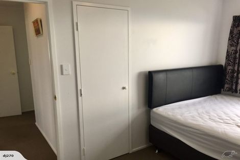 Photo of property in 41a Sunhaven Drive, Newlands, Wellington, 6037