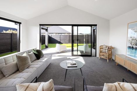 Photo of property in 36 Isobel Hodgson Drive, Cambridge, 3434