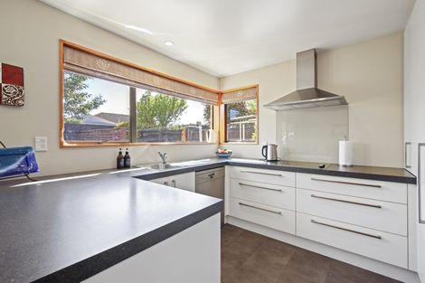 Photo of property in 10 Ben Nevis Drive, Broomfield, Christchurch, 8042