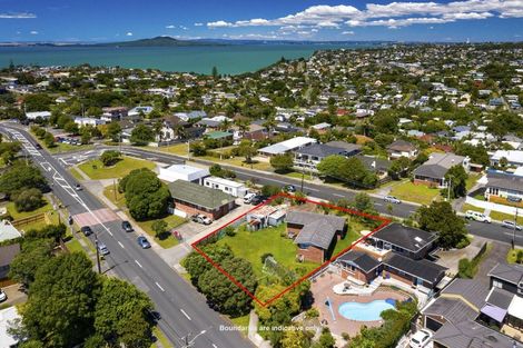 Photo of property in 21 Knights Road, Rothesay Bay, Auckland, 0630
